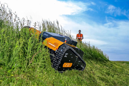 AS 990 Thar RC ferngesteuerte Mähraupe mit Sichelmesser - AS-Motor