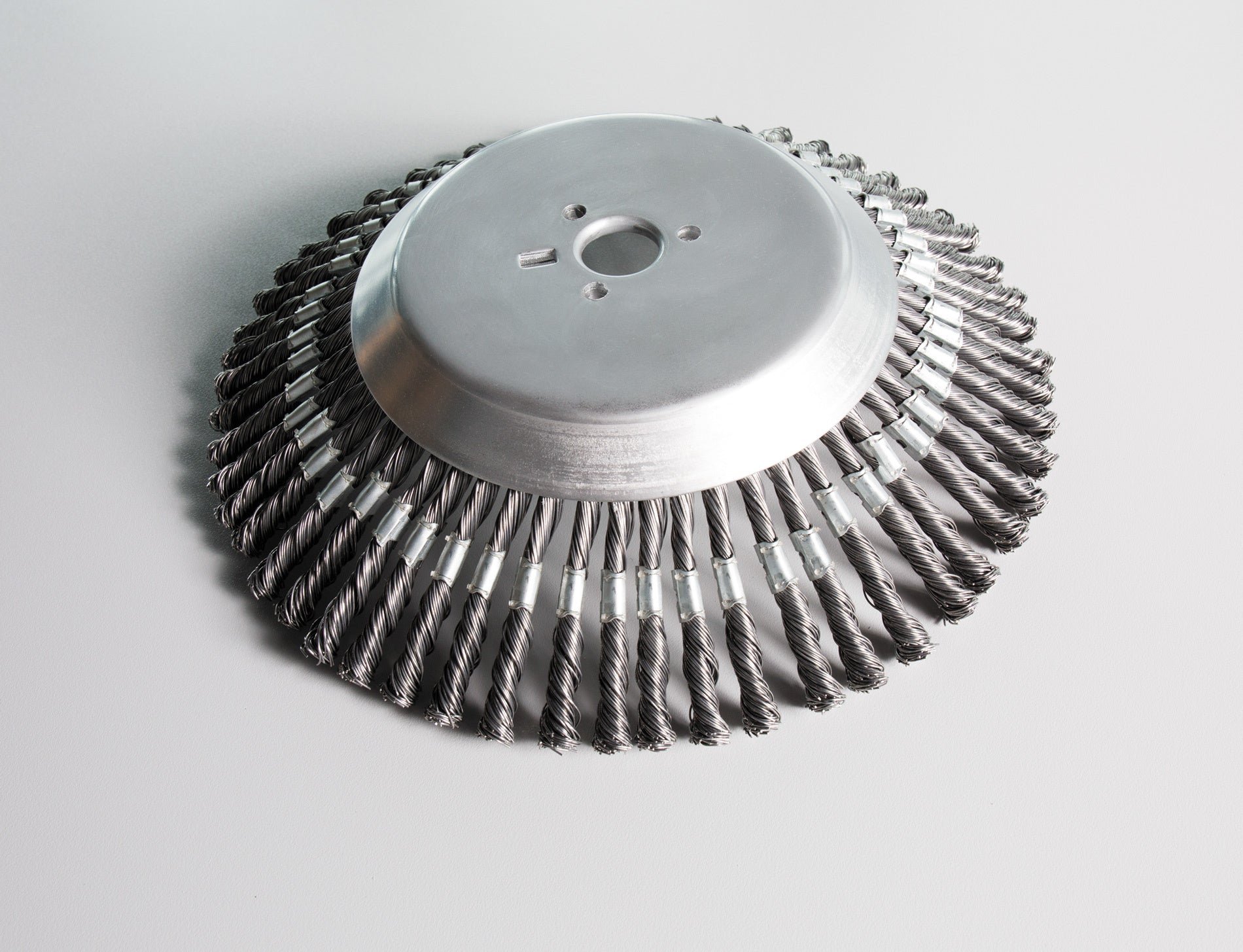 AS-Motor_AS_30_WeedHex_Tellerbuerste_Stahl_web