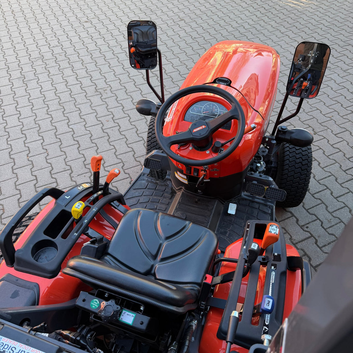 EK1-221 Einstiegstraktor kompakt und günstig Tageszulassung - Kubota