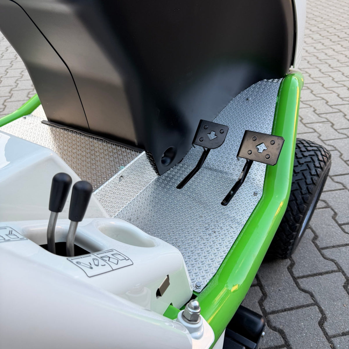 Etesia Profi-Rasentraktor Buffalo 100 BVHP - Etesia
