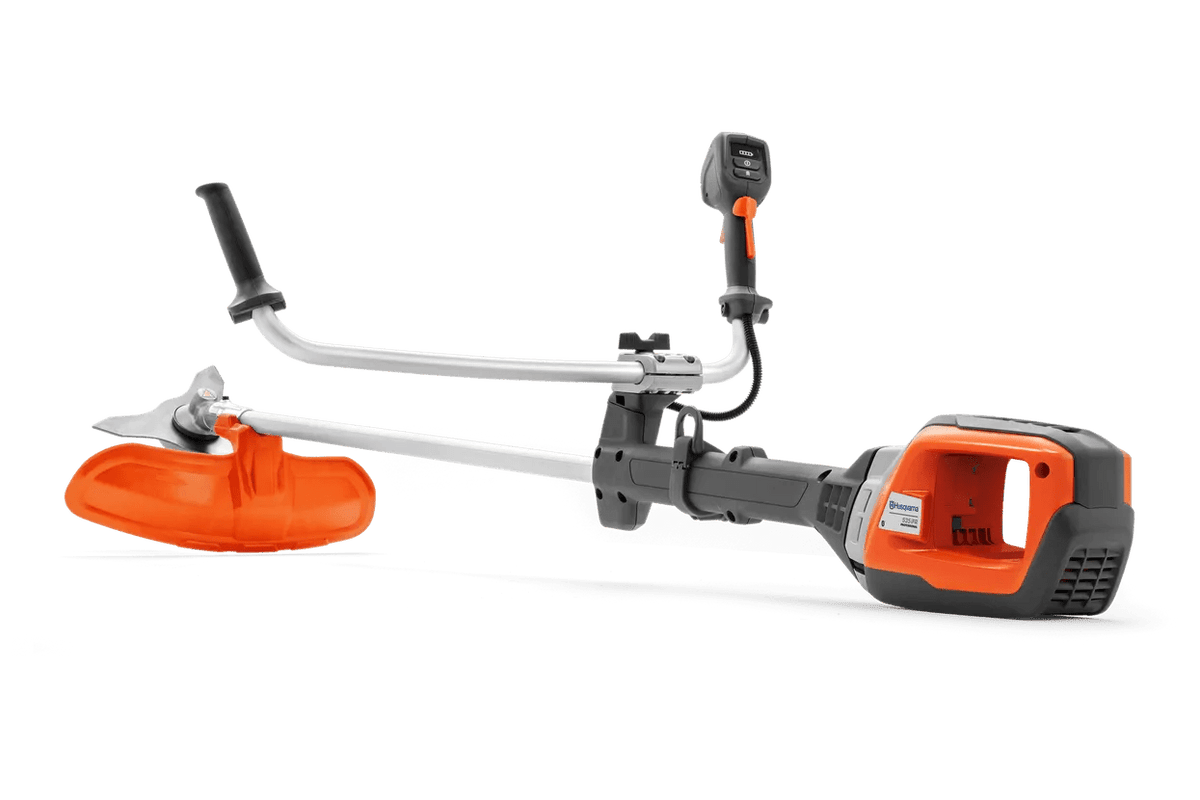 Husqvarna 535iFR Akku Freischneider für leichte Forstarbeiten - Husqvarna®