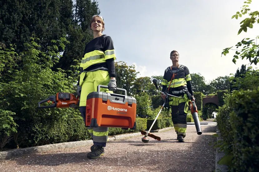 Husqvarna Akku Ladekoffer C1000X4 - Husqvarna®