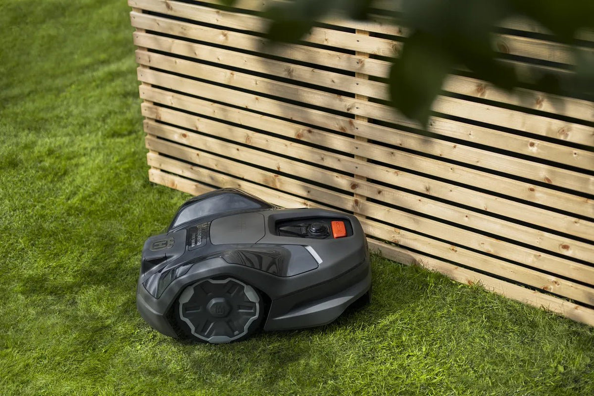 Husqvarna Automower 310E NERA - Husqvarna®