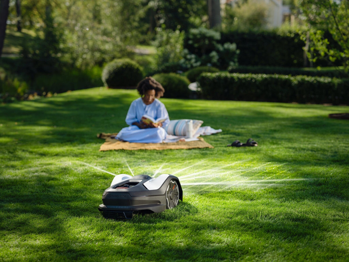 Husqvarna Automower 405VE Nera (2026) - Husqvarna®