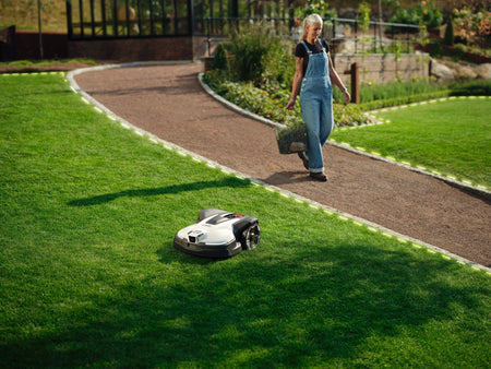 Husqvarna Automower 450V Nera (2026) - Husqvarna®