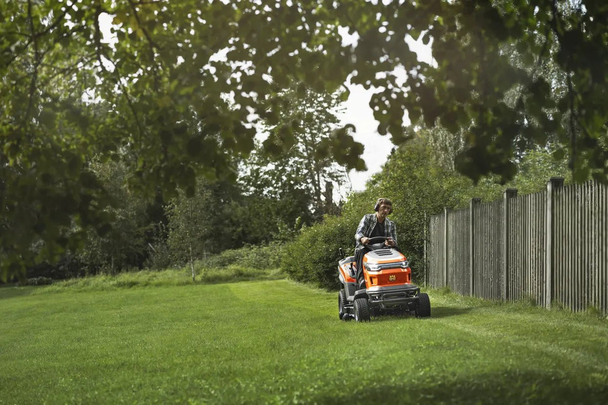 Husqvarna Rasentraktor TC 220T Top-Modell - Husqvarna®