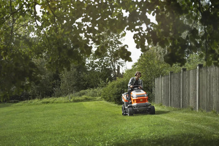 Husqvarna Rasentraktor TC 220T Top-Modell - Husqvarna®
