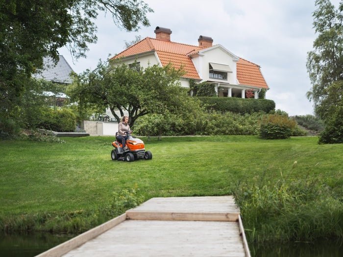 Husqvarna Rasentraktor TS 112 - Husqvarna®