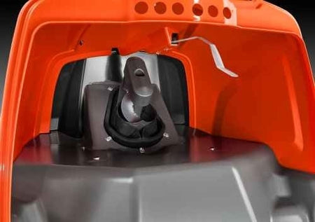 Husqvarna RC 318T Frontmäher mit 103cm Mähwerk - Husqvarna®