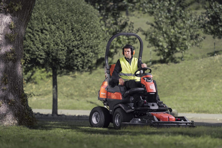Husqvarna Rider P524X mit 122cm Mähwerk - Husqvarna®