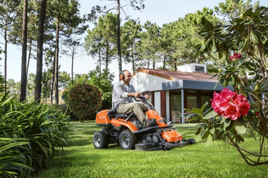 Husqvarna Rider R 214 T AWD Limited Edition - Husqvarna®