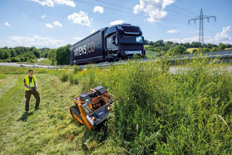 Mähraupe mieten im Erzgebirge, Chemnitz, Zwickau & Leipzig - AS-Motor