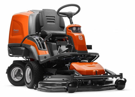 Mit 112cm Mähwerk: RC 320 Ts AWD Frontmäher - Husqvarna®