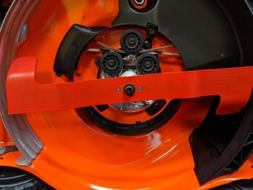 Mit Flügelmesser: LC 353 AWD Allrad-Rasenmäher - Husqvarna®