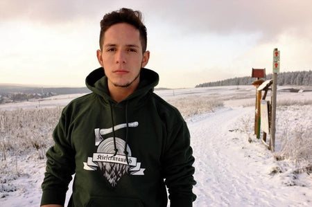 Sweatshirt in forest green - Kiefernrausch